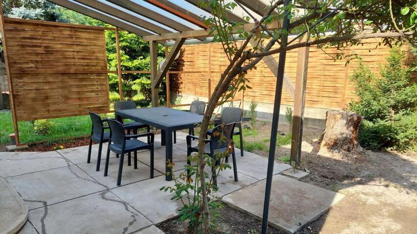 Ujszeged Apartman ภายนอก รูปภาพ