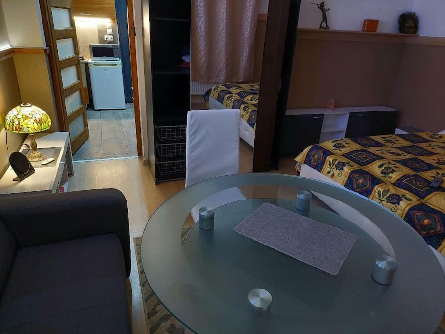 Ujszeged Apartman ภายนอก รูปภาพ
