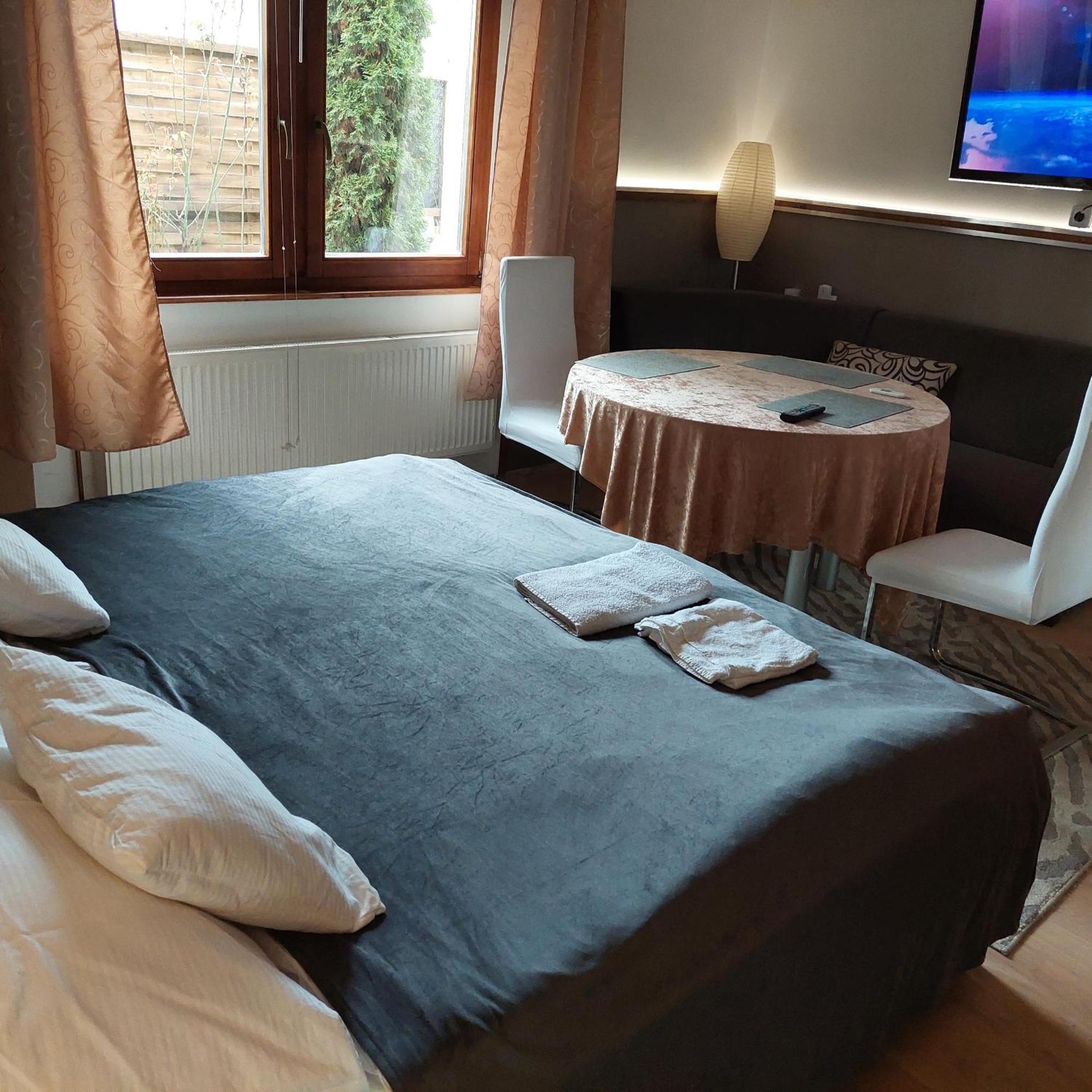 Ujszeged Apartman ภายนอก รูปภาพ