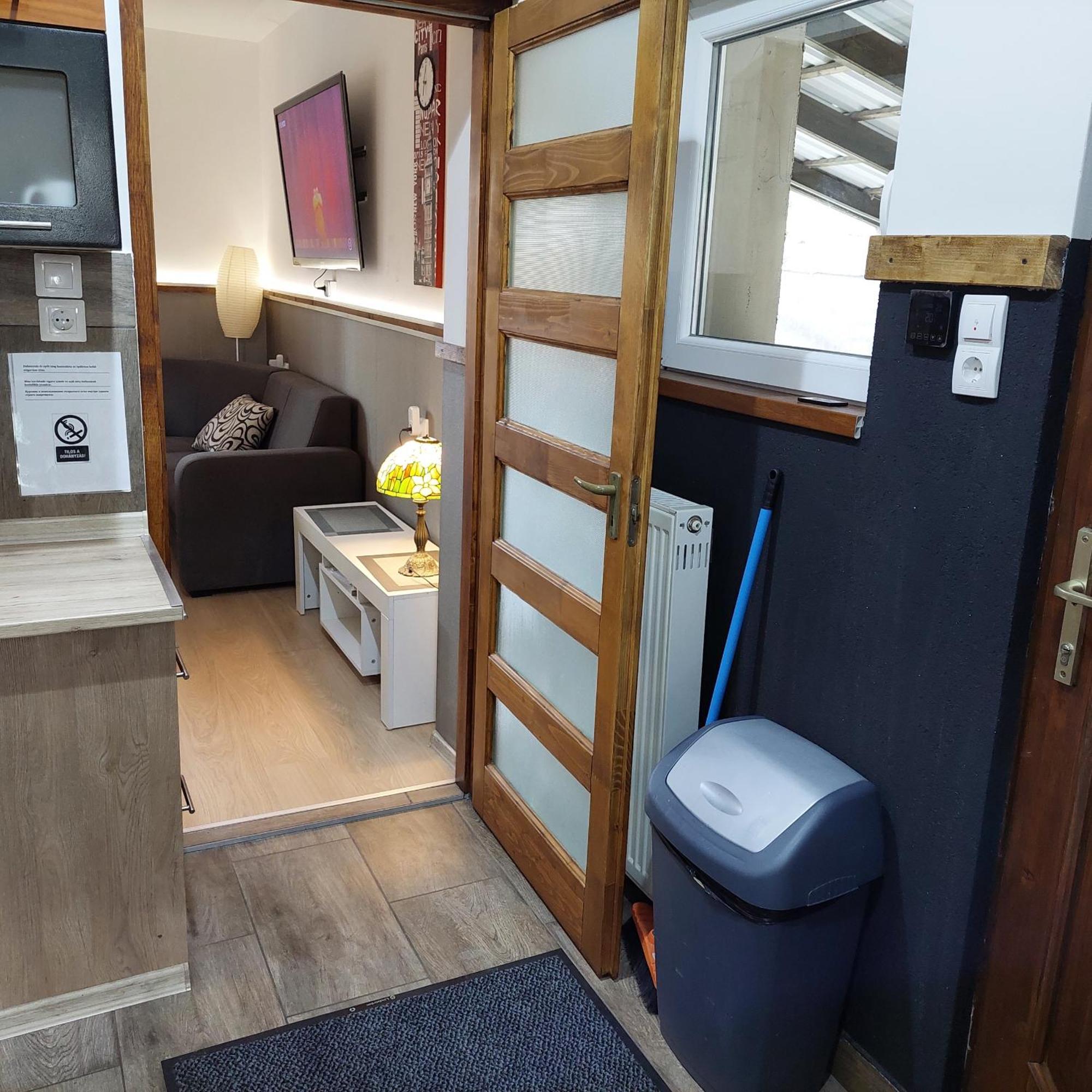 Ujszeged Apartman ภายนอก รูปภาพ